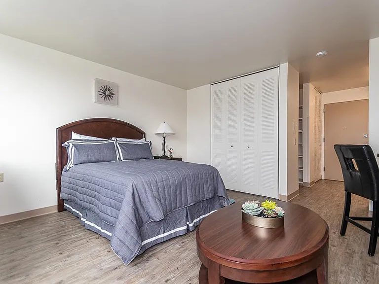 Skyline Tower Senior Apartments — Photo 5