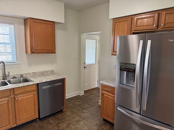 5th image of 4139 White St