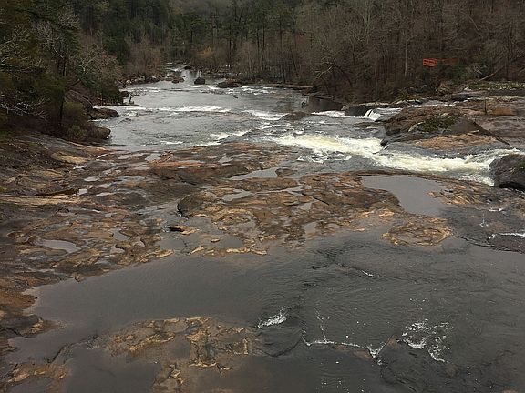 4th image of 160 Rivers Edge Dr