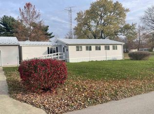 206 E 7th St, West Lebanon, IN 47991