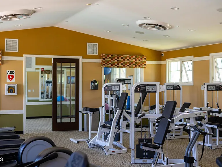 1538 Seabridge Ln — Photo 36