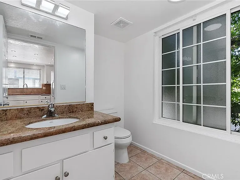 3876 Howard Ave #7 — Photo 30