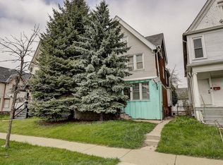 2422 W Highland Ave, Milwaukee, WI 53233
