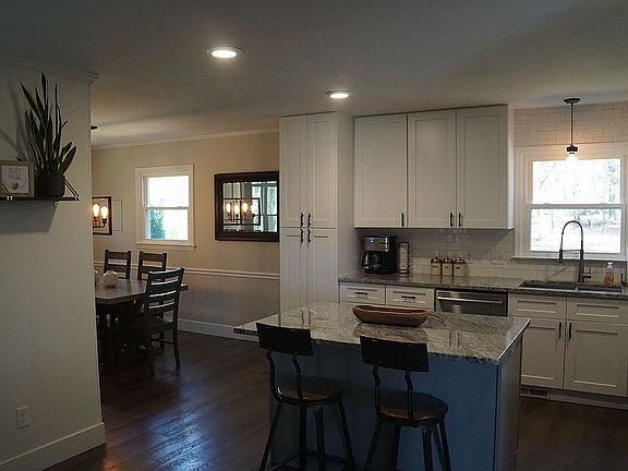 4th image of 16717 Watermelon Ln