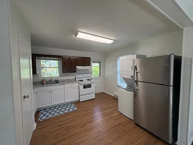 2 bed, 672 sqft, $1,750 — Photo 3