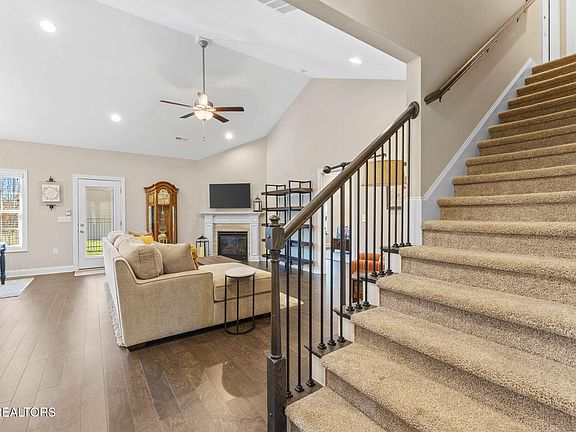 3rd image of 7339 Willow Path Ln