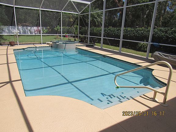 4th image of 10672 Park Place Dr