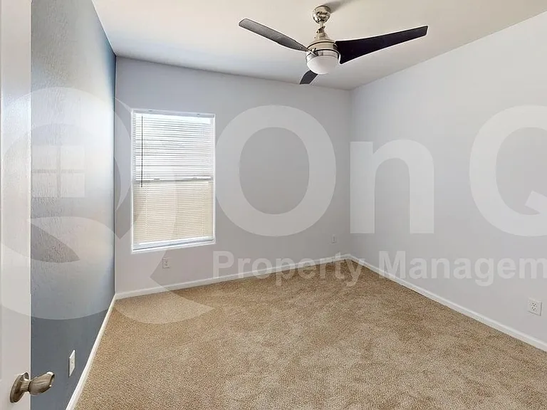 286 E Bobcat Pl — Photo 27