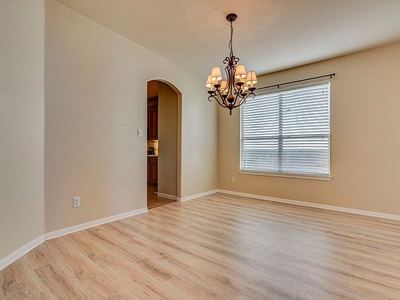 5th image of 3208 Taylor Falls Dr