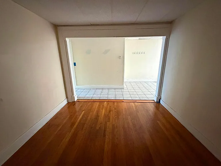179.5 Harvard St #3-5 — Photo 10