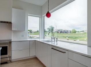 4043 Serenbe St, Middleton, WI 53562