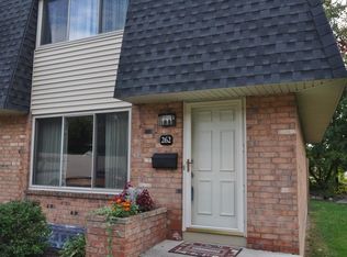 262 Penn Ln, Rochester, NY 14625