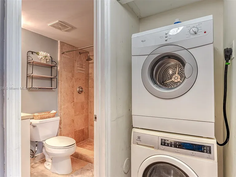 840 Pine Dr #103 — Photo 14