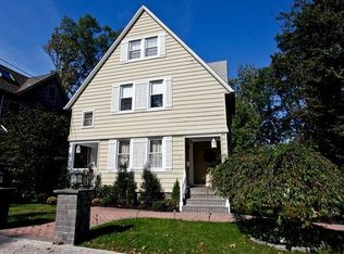 17 Hillcrest Ave, Larchmont, NY 10538