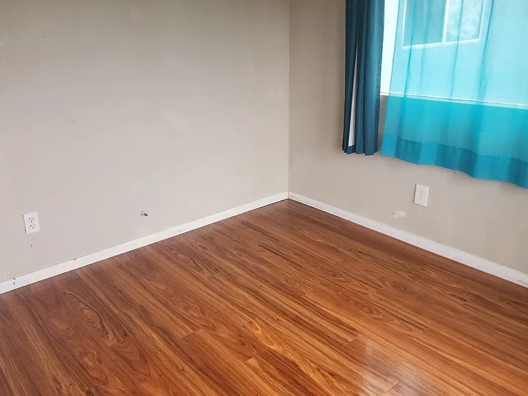 5234 Roswell St — Photo 3