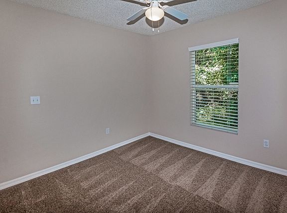 5th image of 16 Farnell Ln