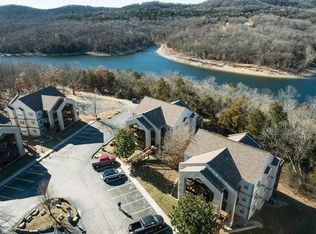 1 Woodpecker Ln APT 6, Branson, MO 65616