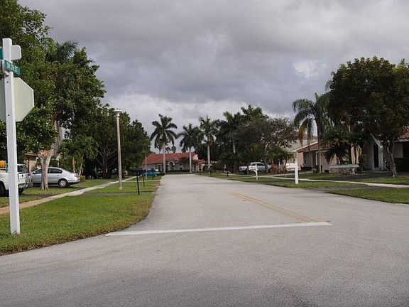 4th image of 4421 Sago Cir
