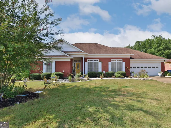 5547 Chatham Woods Dr, Columbus, GA 31907