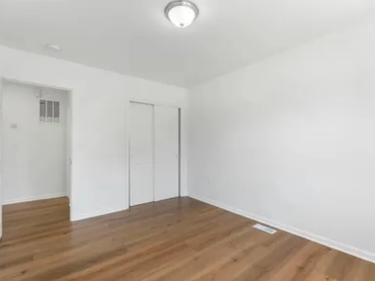 323 S Wood Ave #1 — Photo 6