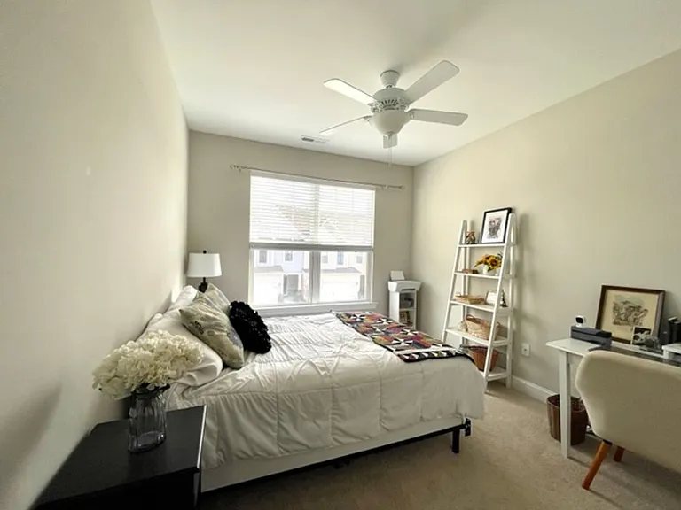 339 Acorn Hollow Pl — Photo 16