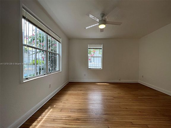 5th image of 726 Meridian Ave #5