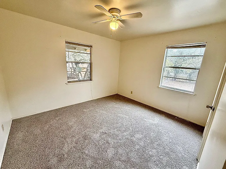2411 S 5th St #6 — Photo 6