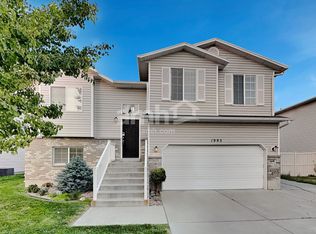 1995 Fremont Crest Ave, Syracuse, UT 84075