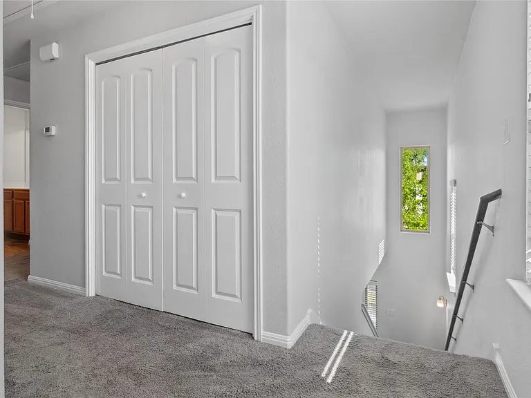 208 Callahan Ln — Photo 16