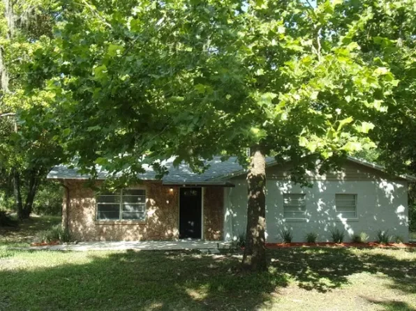 313 4th St, Satsuma, FL 32189