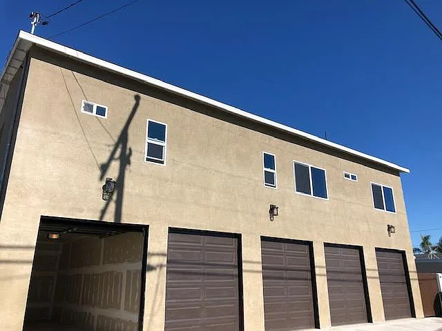 Unit located upstairs from garages, no neighbors