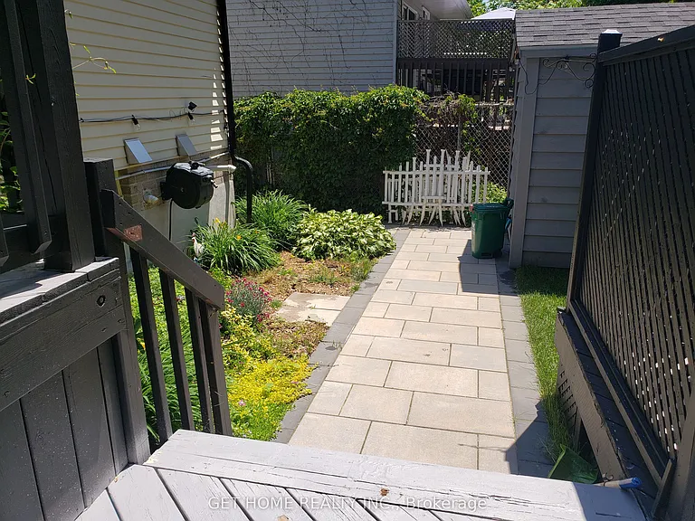 19 Oprington Dr — Photo 6