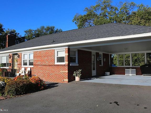 3rd image of 103 Catoctin Ave