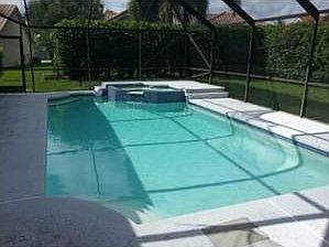 4th image of 9392 Laurel Green Dr