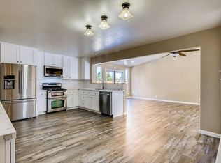 10201 Sissi Ln, Lakeside, CA 92040