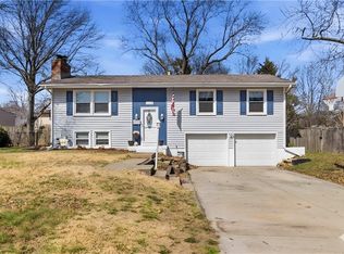 3204 NE 66th St, Kansas City, MO 64119