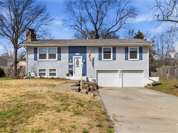 3204 NE 66th St, Kansas City, MO 64119