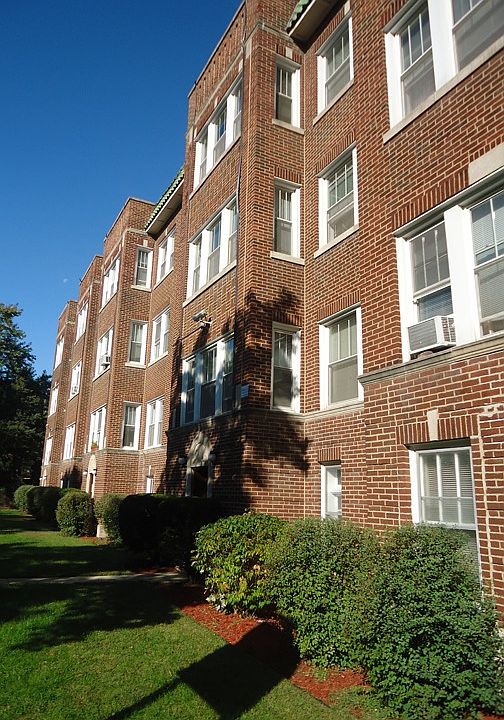 1st image of 6910 N Wolcott Ave APT 2