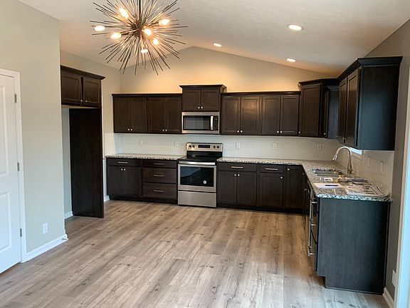 2nd image of 9520 N 147th Pl