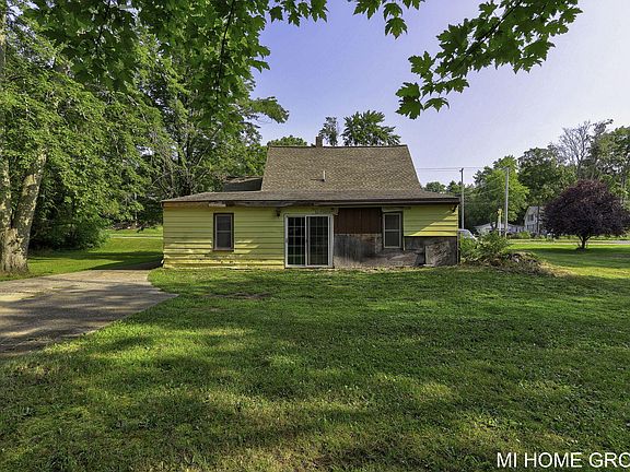 5th image of 1434 W Lakewood Blvd