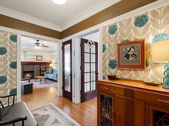 3rd image of 1442 W Summerdale Ave #2