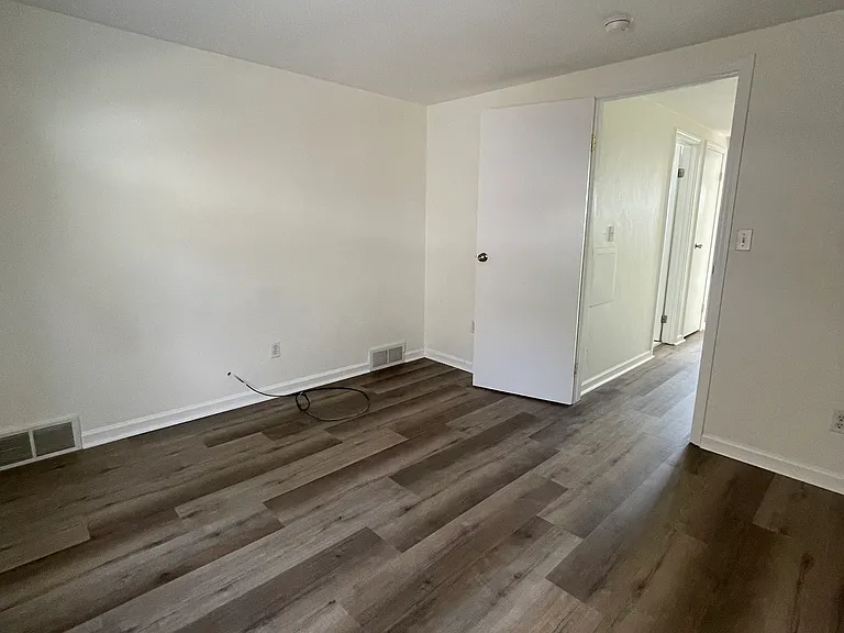 2319 1/2 Patterson Ave #E — Photo 13