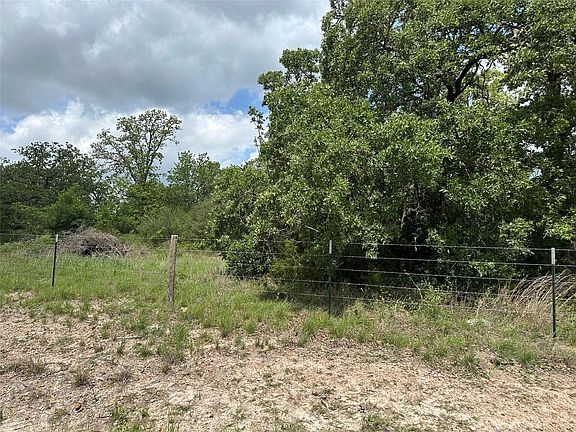 2nd image of 2523 County Road 133