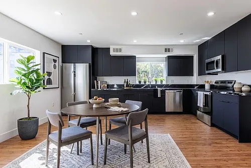 Luxury 3 & 4 Bed Townhomes | Walk to NoHo Arts District + Toluca Lake Photo 1 Luxury 3 & 4 Bed Townhomes | Walk to NoHo Arts District + Toluca Lake Photo 1