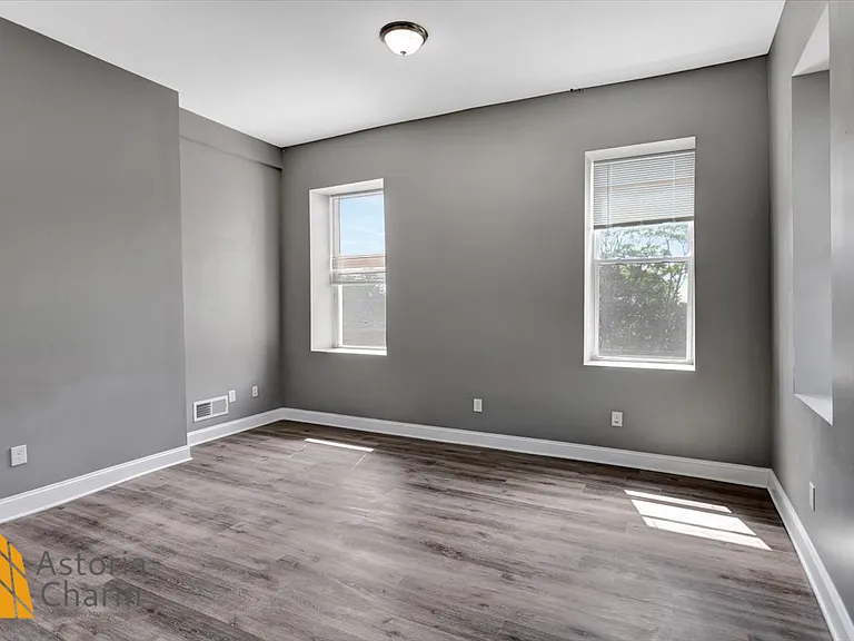 3301 Elgin Ave #303 — Photo 13