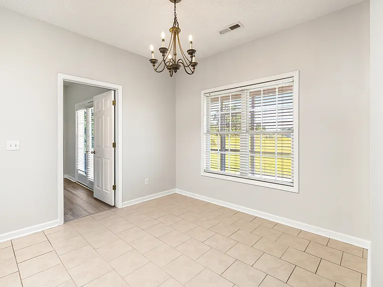 1755 Titanic Ct — Photo 32