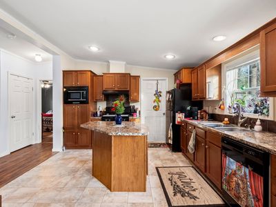 23 Zealand Park, Seabrook, NH, 03874
