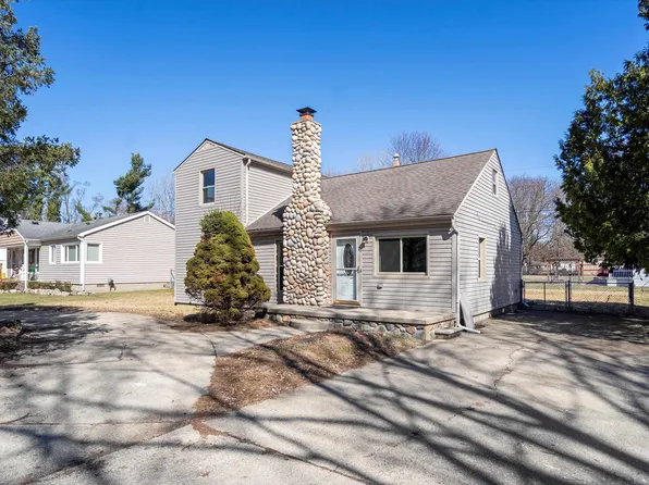 2621 Weaverton St, Rochester, MI 48307