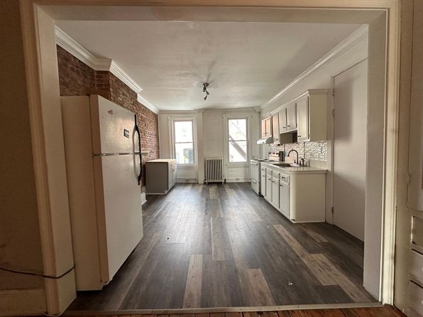 118A Main St #1