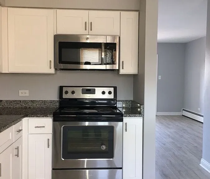10433 S Longwood Ln #13 — Photo 2